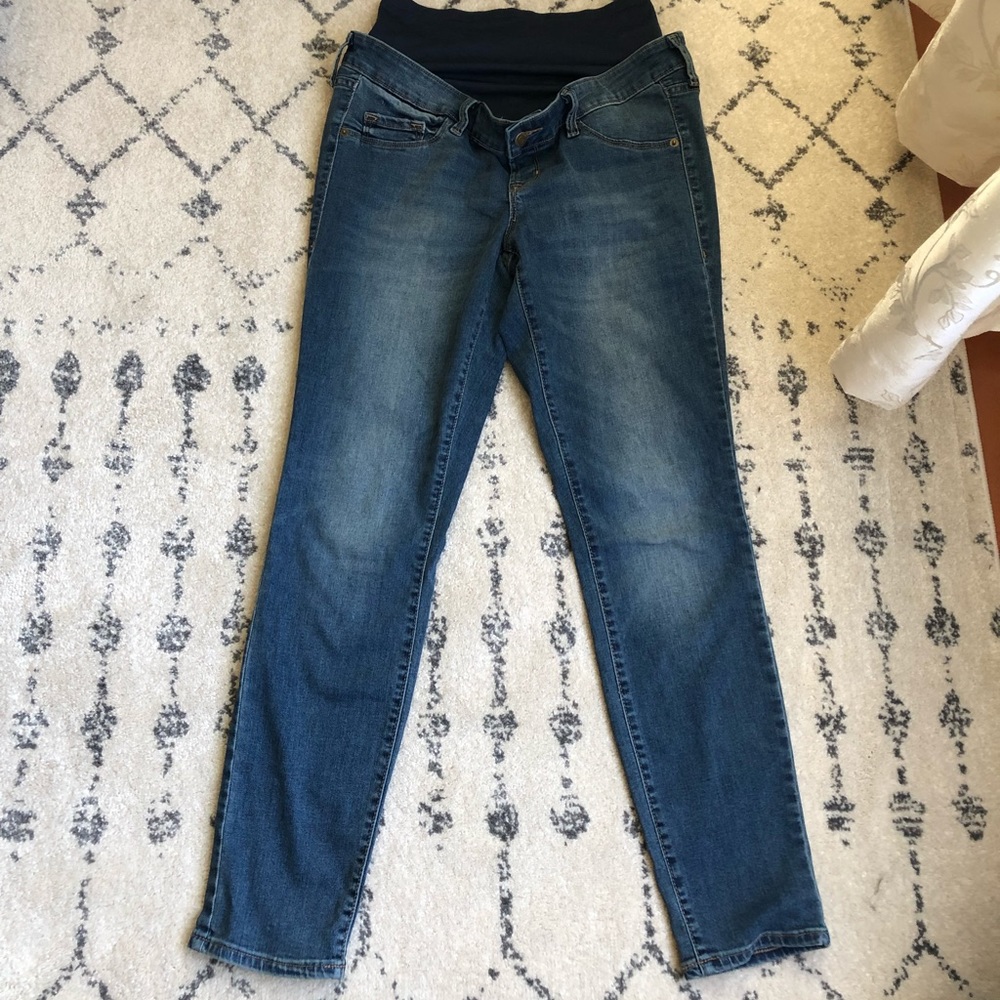 Old Navy Maternity Rockstar Full Panel Skinny Jean